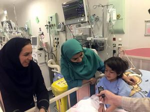 رادیو سلامت در بخش ICUP3کنار کودکان پیوندی و پزشکان و پرستاران مرکز قلب و عروق شهید رجایی در ماه مبارک رمضان: عکس شماره 5 / 12